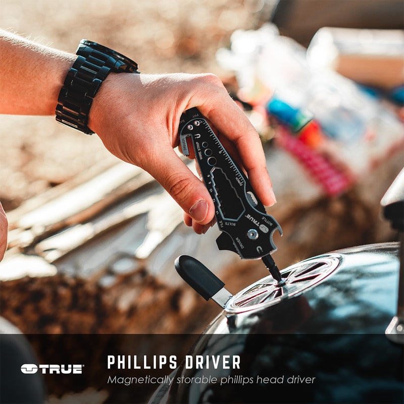 SMARTKNIFE+ | 15-in-1 Multi-Tool Wrapped Around a Pocket Knife